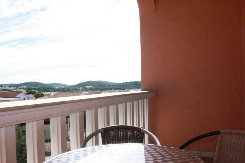 Apartmani Saric Rogoznica เซตเชโว ภายนอก รูปภาพ